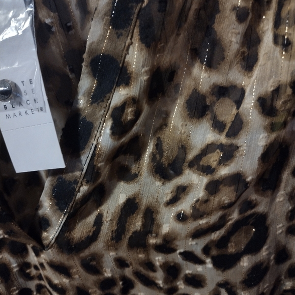 White House Black Market Leopard Soft Blouson Dress NWT - Picture 7 of 7